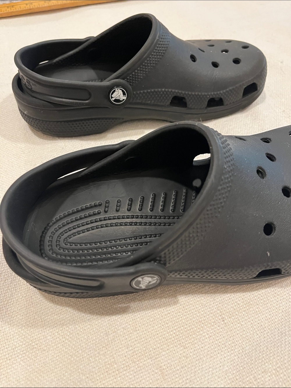 CROCS Kids Black Classic Clog Sandals - Picture 7 of 8